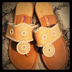 Like Jack Rogers 🌞